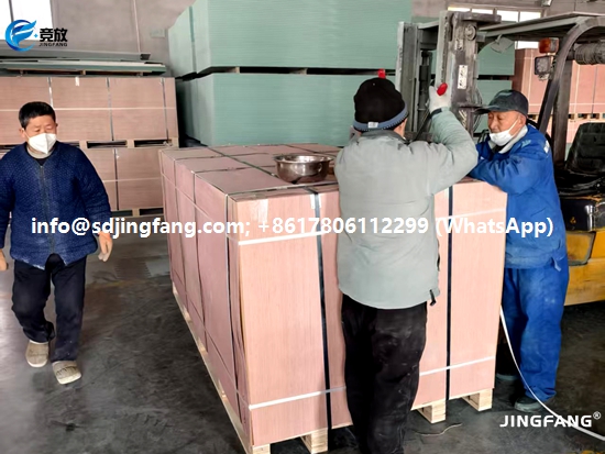 قوالب بلاستيكية للخرسانة