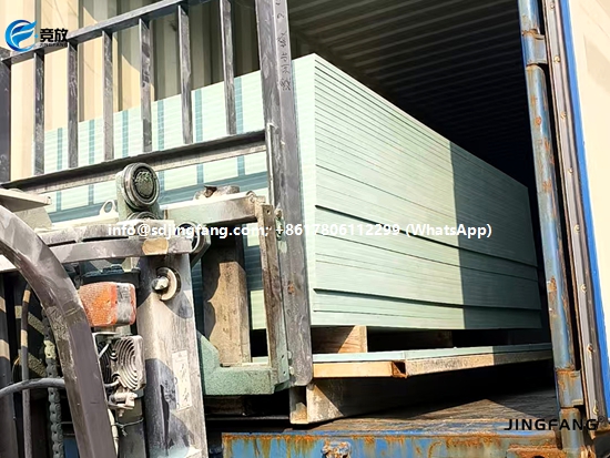 لوح رغوي من مادة PVC الخضراء